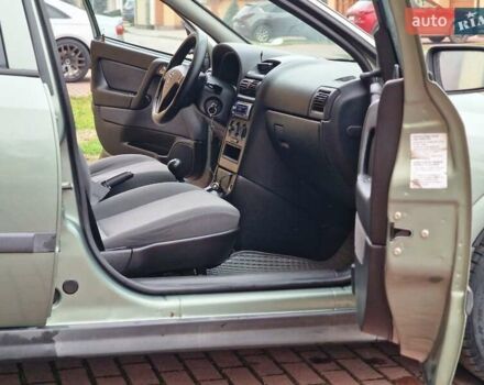 Зелений Опель Астра, об'ємом двигуна 1.36 л та пробігом 179 тис. км за 3000 $, фото 9 на Automoto.ua