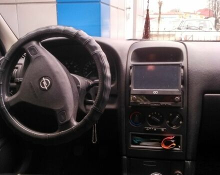 Опель Астра 2008 в Бердичеве на Automoto.ua Зеленый Опель Астра, объемом двигателя 1.6 л и пробегом 220 тыс. км за 3811 $, фото 4 на Automoto.ua