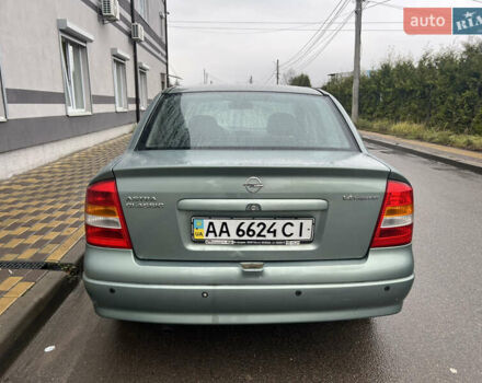 Зелений Опель Астра, об'ємом двигуна 1.36 л та пробігом 268 тис. км за 2599 $, фото 5 на Automoto.ua