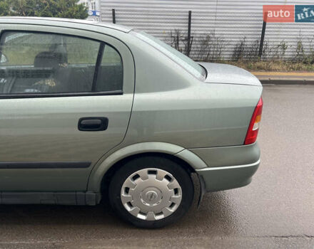 Зелений Опель Астра, об'ємом двигуна 1.36 л та пробігом 268 тис. км за 2599 $, фото 7 на Automoto.ua