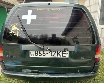 Зеленый Опель Астра, объемом двигателя 1.6 л и пробегом 351 тыс. км за 950 $, фото 2 на Automoto.ua