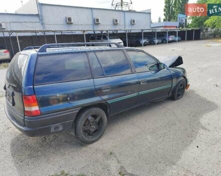 Зеленый Опель Астра, объемом двигателя 1.4 л и пробегом 350 тыс. км за 605 $, фото 2 на Automoto.ua