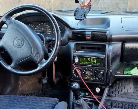 Зелений Опель Астра, об'ємом двигуна 1.8 л та пробігом 415 тис. км за 2300 $, фото 10 на Automoto.ua