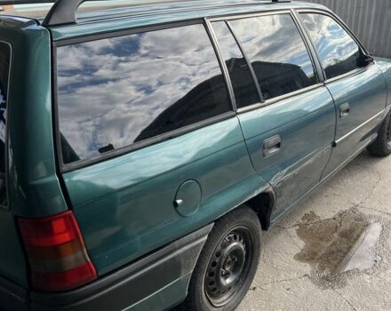 Опель Астра 1997 в Томаковка на Automoto.ua Зеленый Опель Астра, объемом двигателя 1.6 л и пробегом 170 тыс. км за 879 $, фото 2 на Automoto.ua