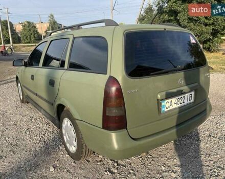 Зелений Опель Астра, об'ємом двигуна 1.7 л та пробігом 330 тис. км за 2750 $, фото 4 на Automoto.ua