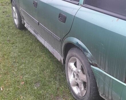 Зеленый Опель Астра, объемом двигателя 1.6 л и пробегом 350 тыс. км за 1001 $, фото 2 на Automoto.ua