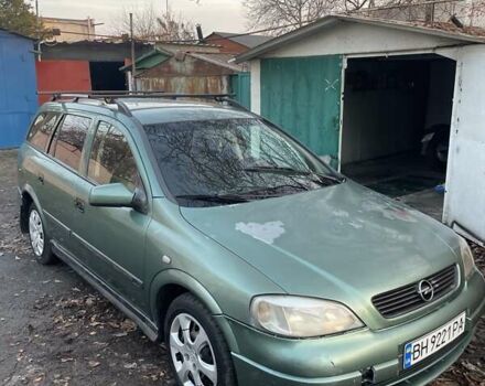 Зеленый Опель Астра, объемом двигателя 1.6 л и пробегом 227 тыс. км за 2100 $, фото 1 на Automoto.ua