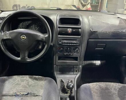 Зеленый Опель Астра, объемом двигателя 1.6 л и пробегом 250 тыс. км за 1150 $, фото 3 на Automoto.ua