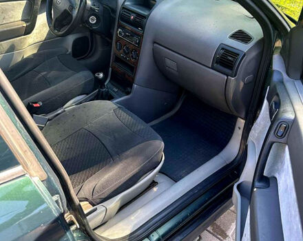 Зеленый Опель Астра, объемом двигателя 1.8 л и пробегом 0 тыс. км за 3950 $, фото 3 на Automoto.ua