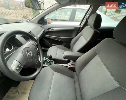 Зеленый Опель Астра, объемом двигателя 1.6 л и пробегом 202 тыс. км за 5300 $, фото 4 на Automoto.ua