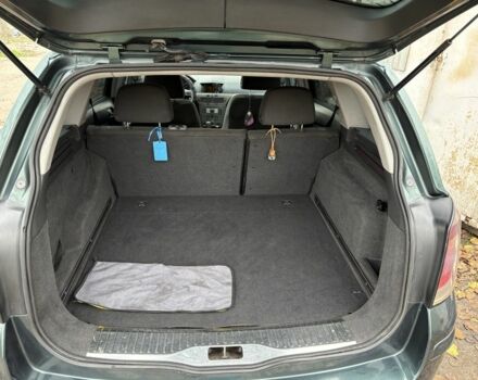 Зеленый Опель Астра, объемом двигателя 1.7 л и пробегом 353 тыс. км за 2500 $, фото 5 на Automoto.ua