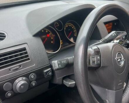 Зеленый Опель Астра, объемом двигателя 1.6 л и пробегом 280 тыс. км за 3850 $, фото 9 на Automoto.ua