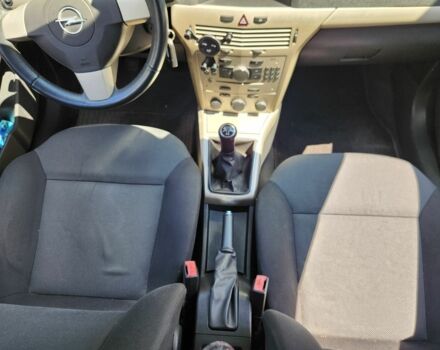 Зеленый Опель Астра, объемом двигателя 1.6 л и пробегом 180 тыс. км за 4900 $, фото 13 на Automoto.ua