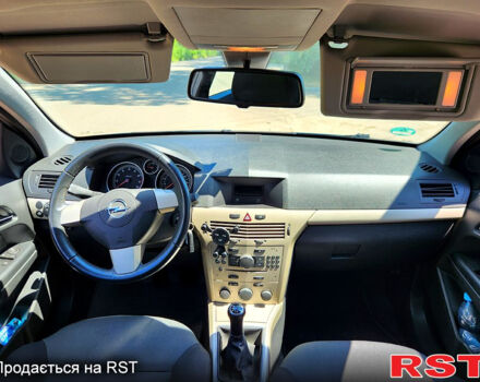 Зеленый Опель Астра, объемом двигателя 1.6 л и пробегом 180 тыс. км за 5300 $, фото 9 на Automoto.ua