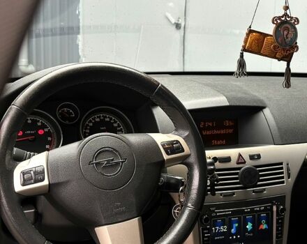 Опель Астра 2007 в Харькове на Automoto.ua Зеленый Опель Астра, объемом двигателя 1.6 л и пробегом 210 тыс. км за 4699 $, фото 10 на Automoto.ua