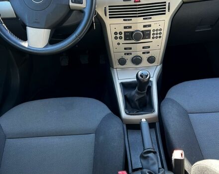 Зеленый Опель Астра, объемом двигателя 1.6 л и пробегом 166 тыс. км за 5700 $, фото 7 на Automoto.ua