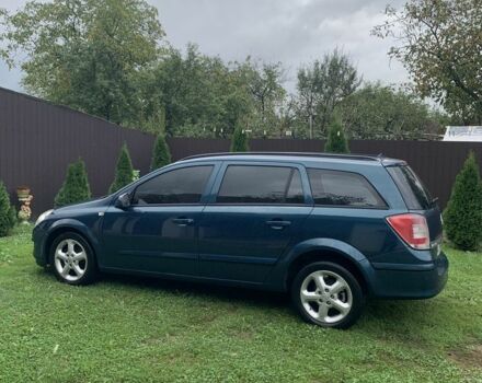 Зеленый Опель Астра, объемом двигателя 1.7 л и пробегом 300 тыс. км за 4500 $, фото 1 на Automoto.ua