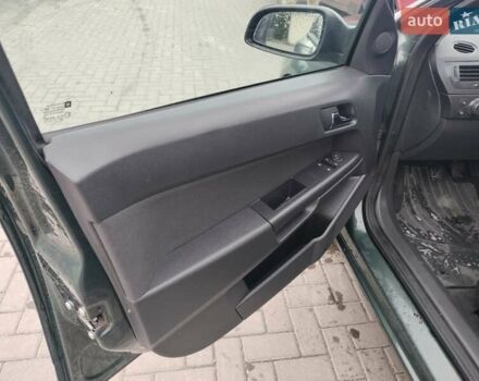 Зеленый Опель Астра, объемом двигателя 1.6 л и пробегом 206 тыс. км за 5450 $, фото 8 на Automoto.ua