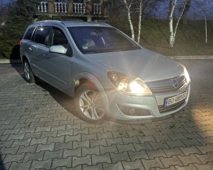 Зеленый Опель Астра, объемом двигателя 1.7 л и пробегом 260 тыс. км за 5850 $, фото 4 на Automoto.ua