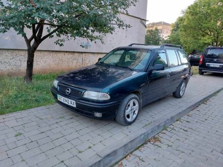 Опель Астра 1993 в Богородчанах на Automoto.ua Зеленый Опель Астра, объемом двигателя 1.6 л и пробегом 333 тыс. км за 1550 $, фото 1 на Automoto.ua