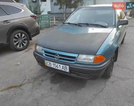 Зеленый Опель Астра, объемом двигателя 1.6 л и пробегом 230 тыс. км за 2500 $, фото 1 на Automoto.ua