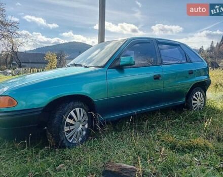 Зеленый Опель Астра, объемом двигателя 1.6 л и пробегом 253 тыс. км за 1299 $, фото 1 на Automoto.ua