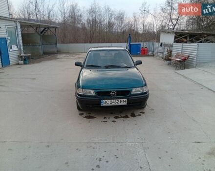 Зеленый Опель Астра, объемом двигателя 1.4 л и пробегом 383 тыс. км за 800 $, фото 1 на Automoto.ua