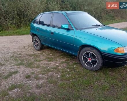 Зеленый Опель Астра, объемом двигателя 1.6 л и пробегом 250 тыс. км за 1699 $, фото 1 на Automoto.ua