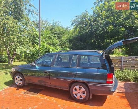 Зеленый Опель Астра, объемом двигателя 0 л и пробегом 179 тыс. км за 1700 $, фото 1 на Automoto.ua