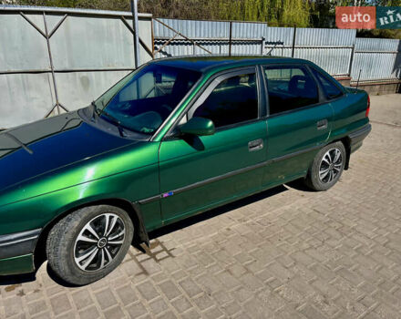 Зеленый Опель Астра, объемом двигателя 1.6 л и пробегом 205 тыс. км за 2400 $, фото 1 на Automoto.ua