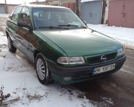 Зелений Опель Астра, об'ємом двигуна 1.4 л та пробігом 342 тис. км за 1500 $, фото 1 на Automoto.ua