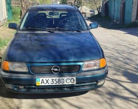 Зелений Опель Астра, об'ємом двигуна 1.6 л та пробігом 258 тис. км за 1450 $, фото 1 на Automoto.ua