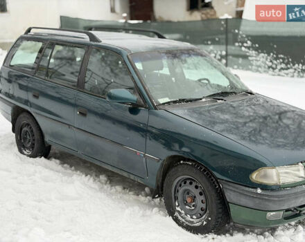 Зелений Опель Астра, об'ємом двигуна 1.6 л та пробігом 270 тис. км за 1950 $, фото 1 на Automoto.ua