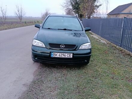 Зелений Опель Астра, об'ємом двигуна 1.4 л та пробігом 335 тис. км за 1850 $, фото 1 на Automoto.ua