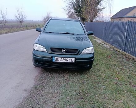 Зеленый Опель Астра, объемом двигателя 1.4 л и пробегом 335 тыс. км за 1850 $, фото 1 на Automoto.ua
