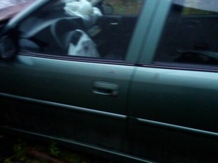 Зеленый Опель Астра, объемом двигателя 0 л и пробегом 120 тыс. км за 650 $, фото 1 на Automoto.ua