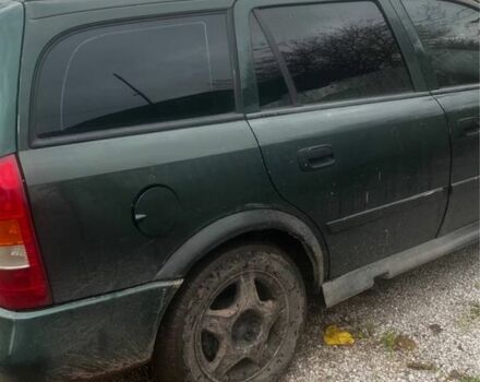 Зеленый Опель Астра, объемом двигателя 1.8 л и пробегом 245 тыс. км за 1200 $, фото 1 на Automoto.ua