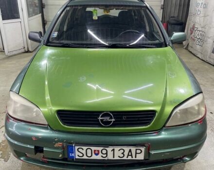 Зеленый Опель Астра, объемом двигателя 1.6 л и пробегом 250 тыс. км за 1150 $, фото 1 на Automoto.ua