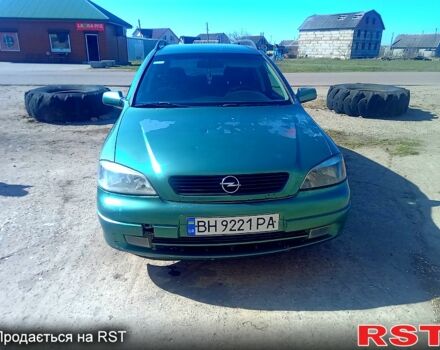 Зеленый Опель Астра, объемом двигателя 1.6 л и пробегом 330 тыс. км за 1900 $, фото 1 на Automoto.ua