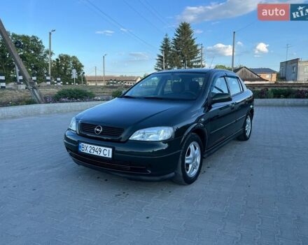 Зеленый Опель Астра, объемом двигателя 1.4 л и пробегом 300 тыс. км за 2450 $, фото 1 на Automoto.ua