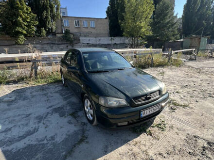 Зеленый Опель Астра, объемом двигателя 1.6 л и пробегом 350 тыс. км за 2300 $, фото 1 на Automoto.ua