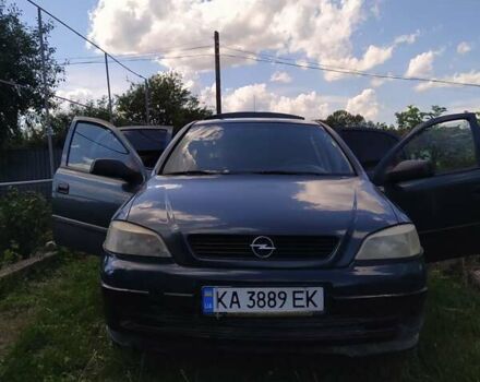 Зеленый Опель Астра, объемом двигателя 1.4 л и пробегом 240 тыс. км за 2500 $, фото 1 на Automoto.ua