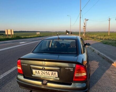 Зелений Опель Астра, об'ємом двигуна 1.6 л та пробігом 249 тис. км за 2800 $, фото 1 на Automoto.ua