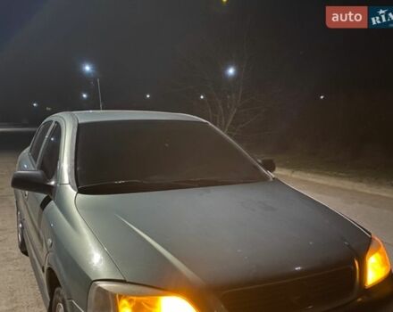 Зеленый Опель Астра, объемом двигателя 1.6 л и пробегом 367 тыс. км за 3600 $, фото 1 на Automoto.ua