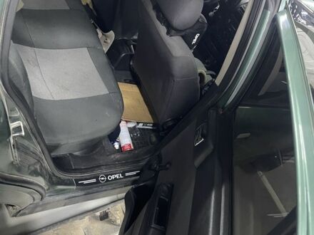 Зеленый Опель Астра, объемом двигателя 0 л и пробегом 150 тыс. км за 1500 $, фото 1 на Automoto.ua