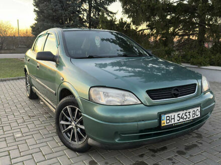 Зеленый Опель Астра, объемом двигателя 1.6 л и пробегом 270 тыс. км за 2900 $, фото 1 на Automoto.ua