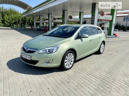 Опель Астра 2012 в Житомире на Automoto.ua Зеленый Опель Астра, объемом двигателя 1.6 л и пробегом 138 тыс. км за 8500 $, фото 1 на Automoto.ua