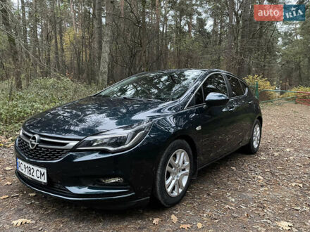 Опель Астра 2017 в Бродах на Automoto.ua Зеленый Опель Астра, объемом двигателя 1.6 л и пробегом 256 тыс. км за 9200 $, фото 1 на Automoto.ua