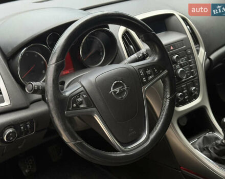 Оранжевый Опель Астра, объемом двигателя 1.7 л и пробегом 171 тыс. км за 7700 $, фото 7 на Automoto.ua