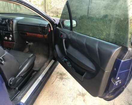 Синій Опель Калібра, об'ємом двигуна 2.5 л та пробігом 270 тис. км за 3200 $, фото 4 на Automoto.ua